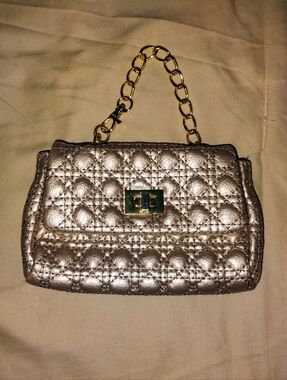 Metallic Quilted Chain-Handle Women's Shoulder Bag - Gold-Tone